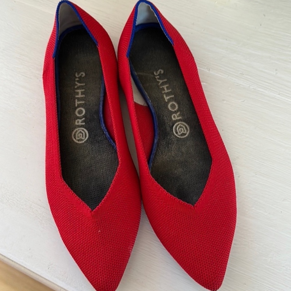 Rothy’s The Point W9 red flats
